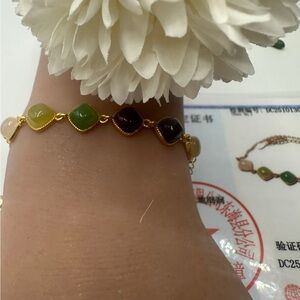 Authentic jade bracelet in silver 925 settings
